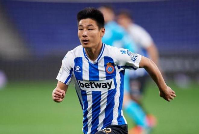 od体育app下载-英国球员签约东亚俱乐部,融入新文化打球的简单介绍