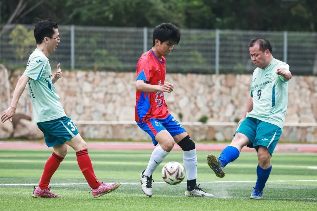 od体育app下载地址-足球比赛精彩纷呈，角逐激烈