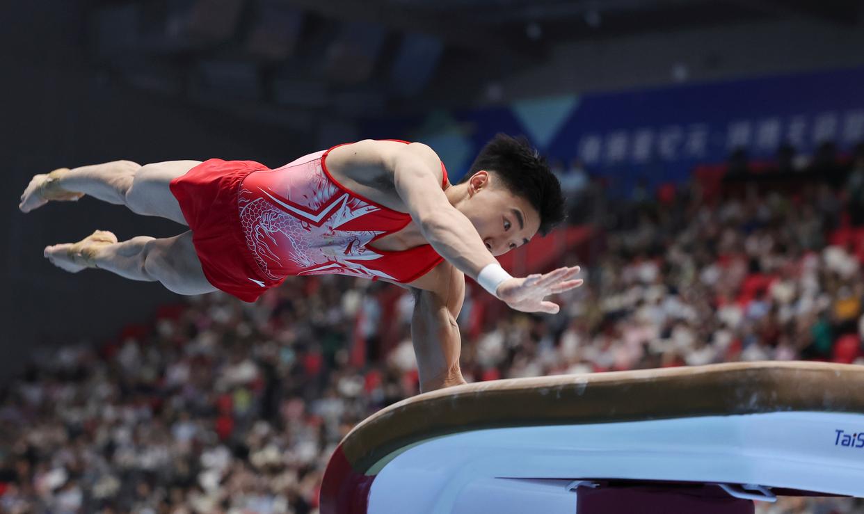 od体育注册-体操冠军稳操胜券,完美表现