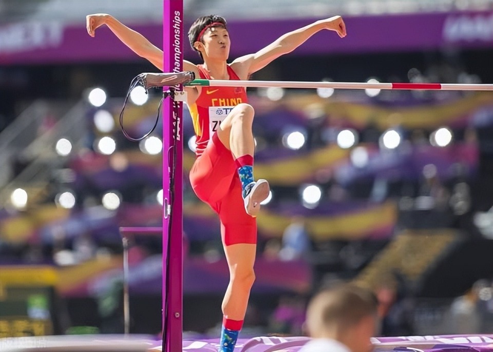 od体育教练-田径选手张国伟突破个人PB，闯入决赛